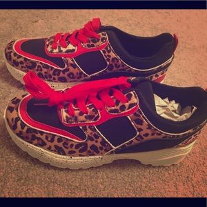 Leopard print sneakers.. brand new!!